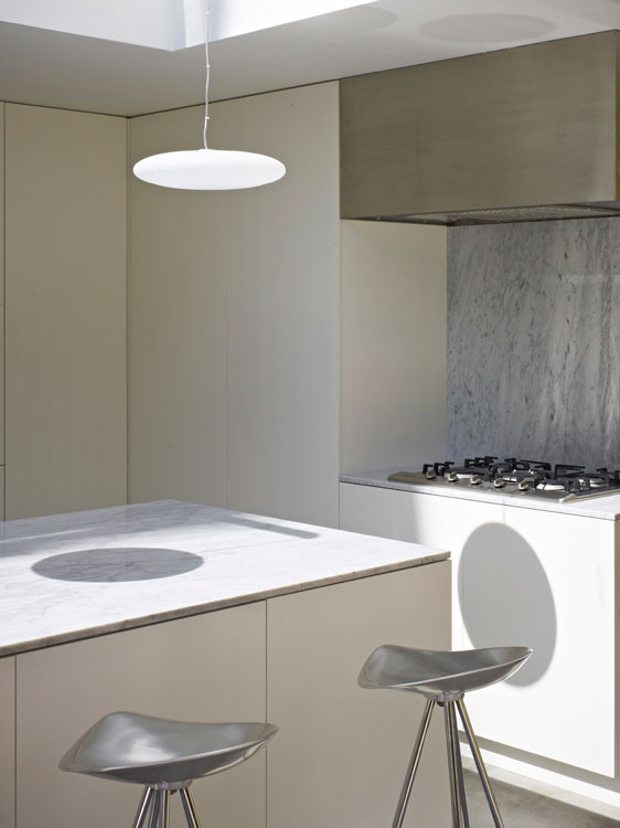 Rear kitchen extension in London designed and built by Nationserv with an architect partner