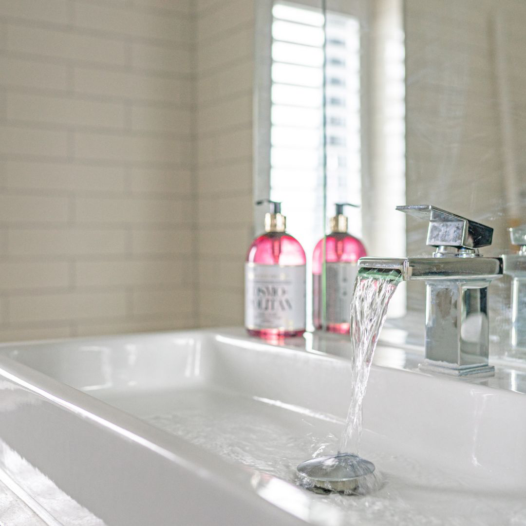 bathroom fitting service hertfordshire